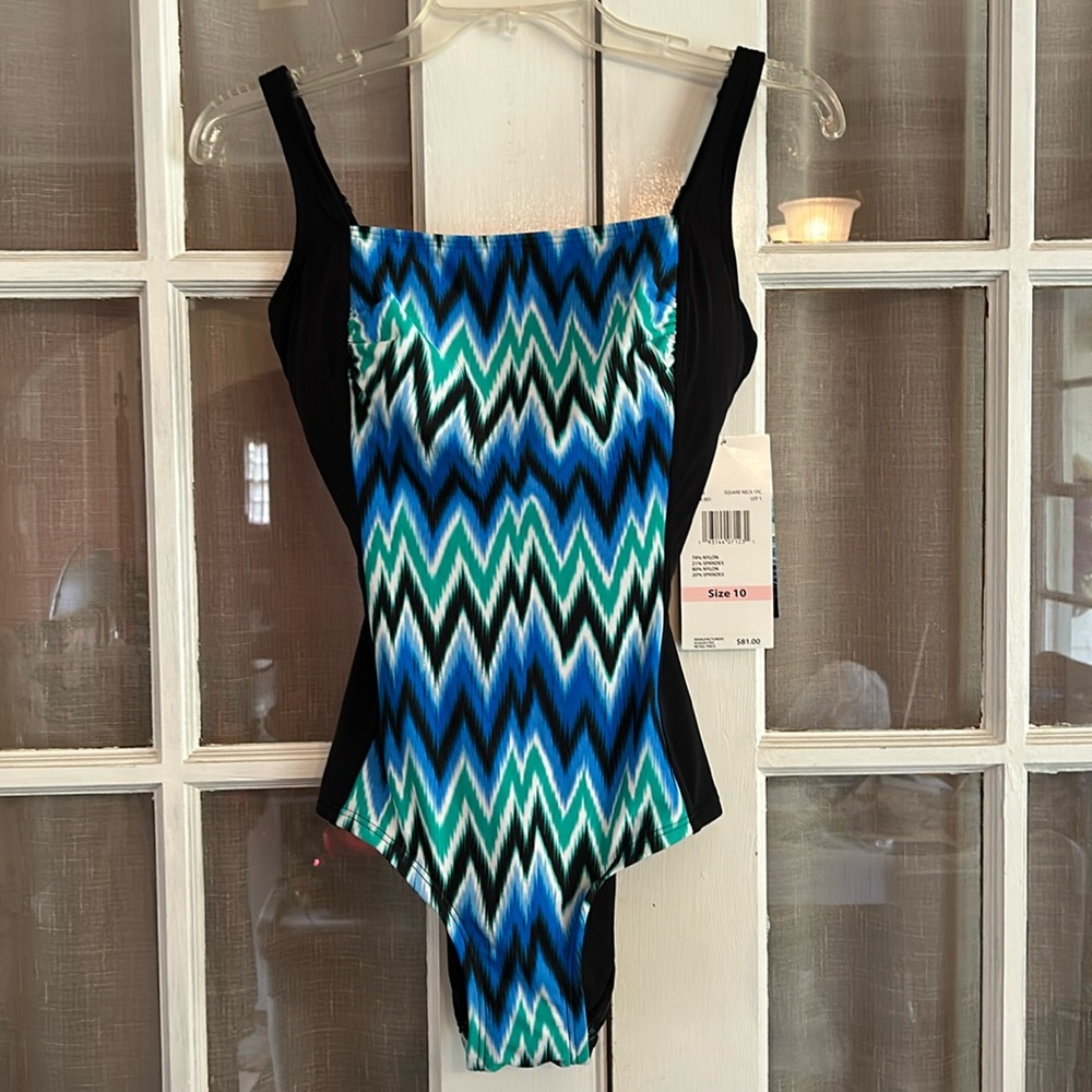 Gabar One Piece Swimsuit Square Neck Black Bright Zig Zags Size 10 NWT